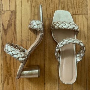 Cushionaire Heels. Super comfy. Worn 1x! Light gold color.